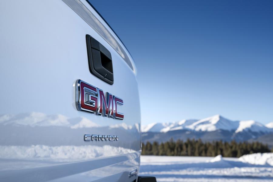 Логотип GMC Canyon AT4 Crew Cab 2020 года  (фото 11 из 11)